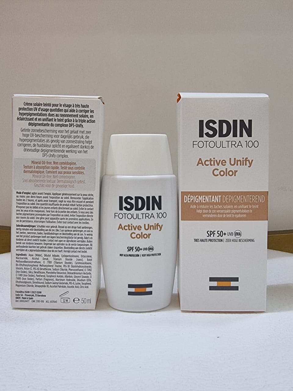 ISDIN FOTOULTRA 100 Active Unify Color